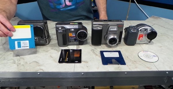 【有片睇】最多儲存 20 張相！Sony Mavica FD5 數碼相機用 Floppy 碟儲存相片