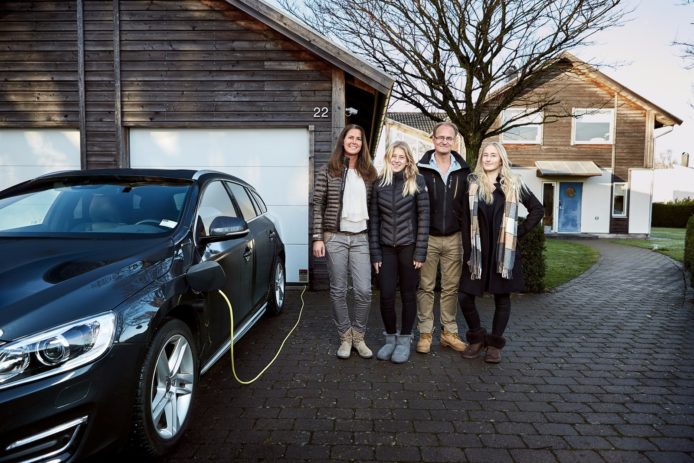 素人家庭獲邀  測試 Volvo 自動駕駛汽車