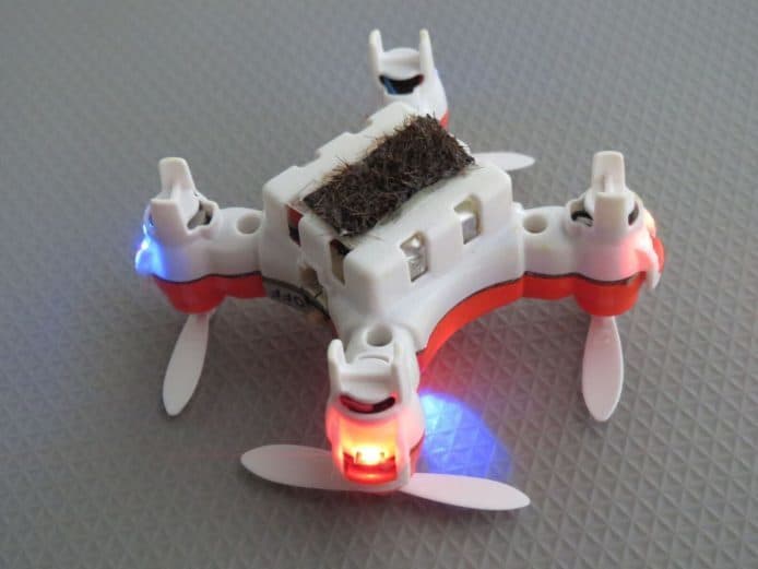 日本研發微型無人機，模擬蜜蜂授粉