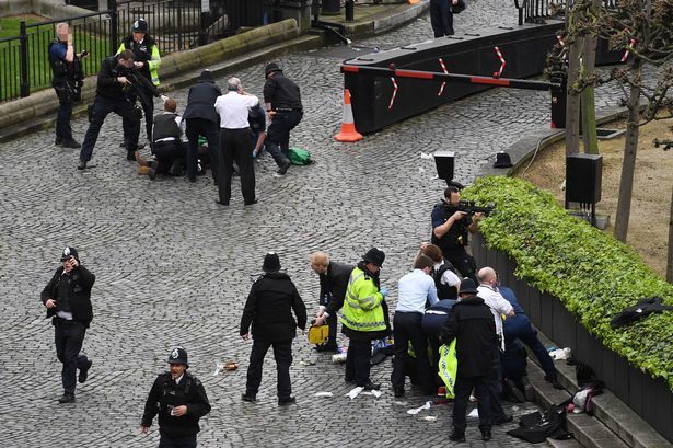 防範恐怖分子  英國考慮收緊點對點通訊限制