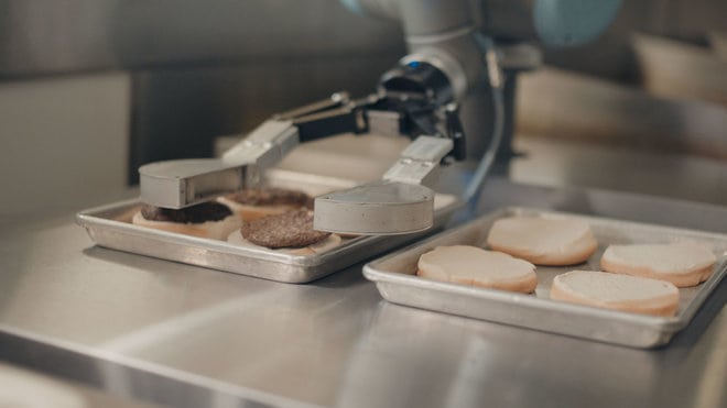 機械人廚師進駐漢堡店　快餐業將成失業大軍　