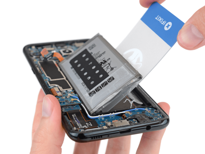 維修教學網站Galaxy S8+拆機報告：設計精密難於自行修理