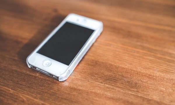 天價解鎖費！美國參議員踢爆 FBI 花 700 萬港元解鎖 iPhone 5c