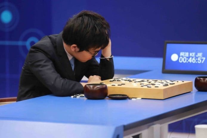 AlphaGo 三戰連勝柯潔，將退隱江湖不再挑戰人類