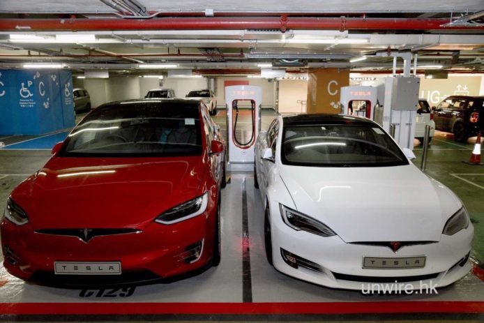 Tesla HK 「隱藏」稅前價現貨 Model S P85D 五十萬有交易