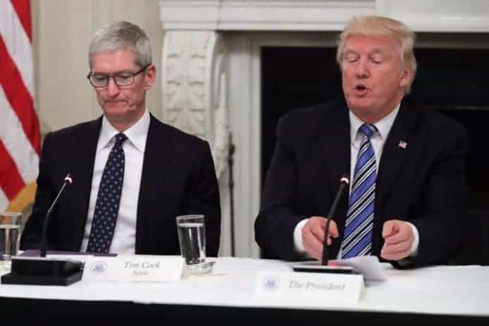 Tim Cook 承諾興建三間大型廠房   Apple「美國製造」有望