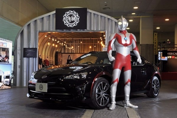 Ultraman 別注版 Toyota 86 日本登場