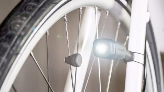 三分一丹麥單車使用  Reelight 免電單車燈升級登場