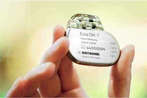 用生理鹽水驅動的無毒柔性電池試驗成功 可用於植入人體的電子儀器、智能手錶