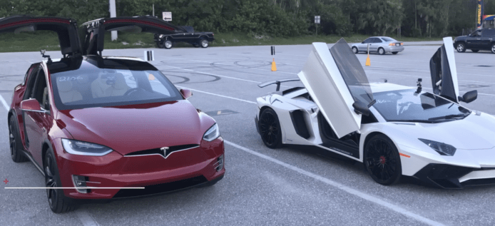 【有片睇】賽車場上比試　Tesla Model X令林寶堅尼Supercar食塵