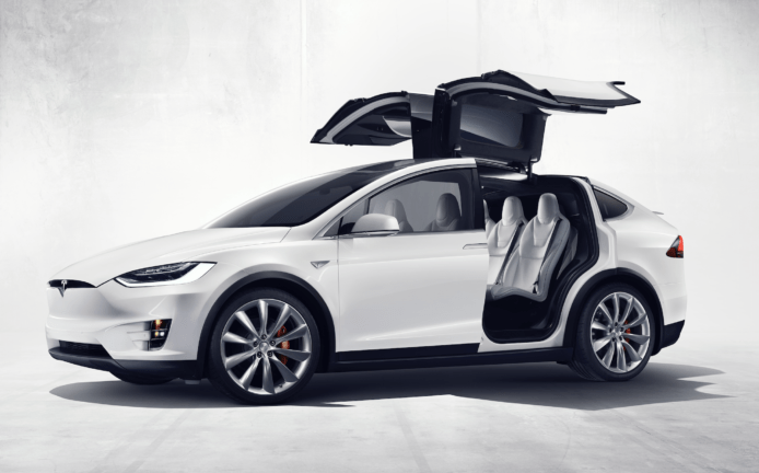 Tesla Model X 90D 最後一批新車現貨 9 月到港