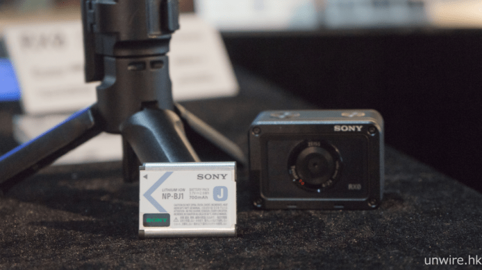 Sony RX0 超轻巧相机 1,000 fps + S-Log2 影片