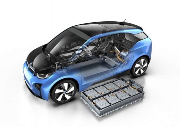 BMW i3 銷量突破 10 萬  舊電池將興建儲電廠