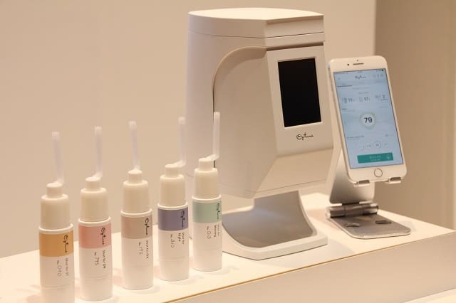 日本智能護膚系統　分析肌膚、體質、天氣調配護膚液
