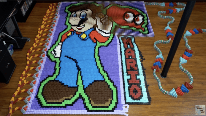 【有片睇】Mario愛好者花兩個月砌15萬塊骨牌　紀念Super Mario Odyssey發售