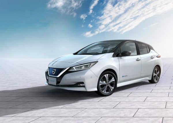 日產為 Leaf 車主免費安裝太陽能發電設備