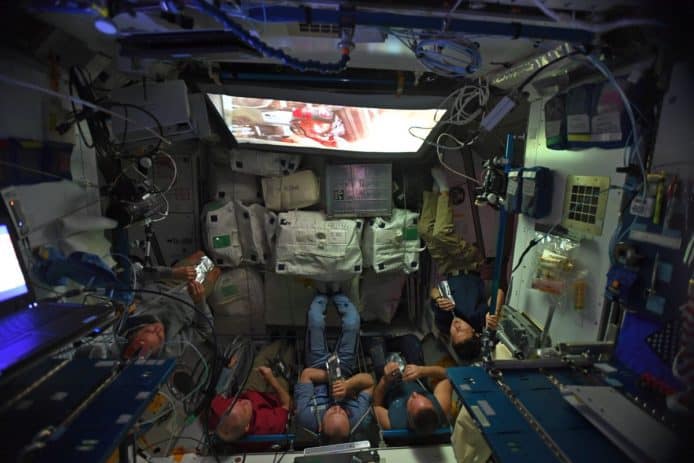 《星戰8》在外太空正式放映　國際太空站 5 名觀眾收看