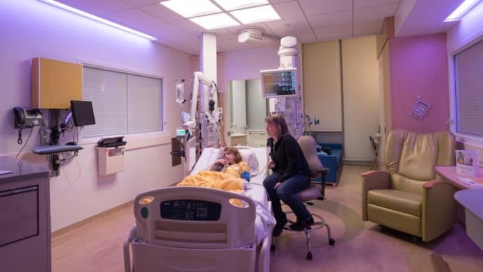 醫院新燈光系統　仿日照循環令病人更舒適