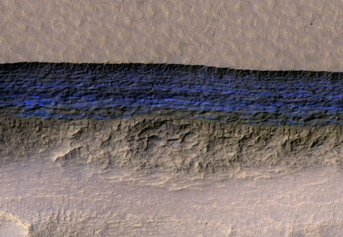 科學家發現火星有 8 處巨大冰河　太空人或可就地取水