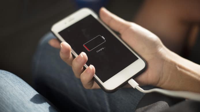 消費者組織測試 12 款手機性能　iPhone X 電池遜於其他手機