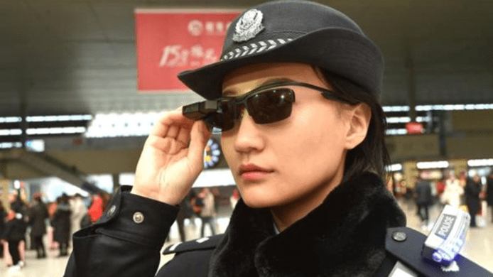 中國警方推臉部辨識眼鏡　個人資料一覽無遺