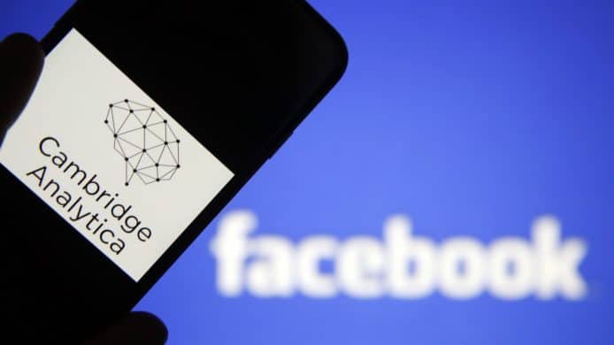 投資者入稟控告 Facebook 隱瞞醜聞　致股價急挫