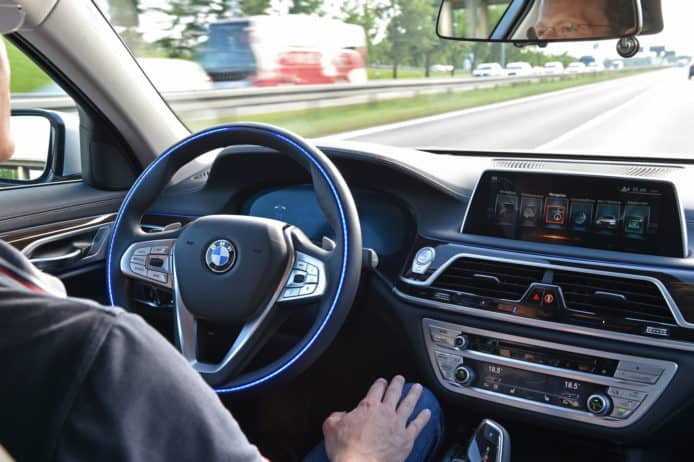 夥拍光學雷達公司  BMW 研發自動駕駛汽車