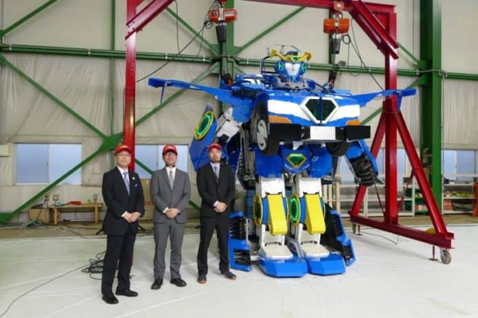 【有片睇】日本可坐2人汽車變形機械人　Gundam大河原邦男有份設計