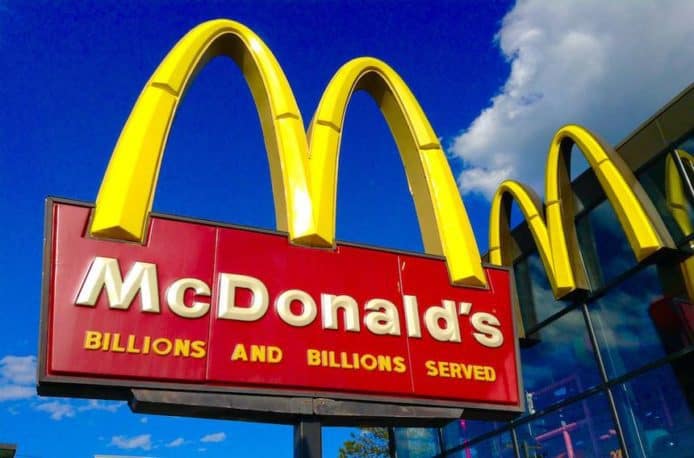 網民聯署要求麥當勞停止提供塑膠飲管