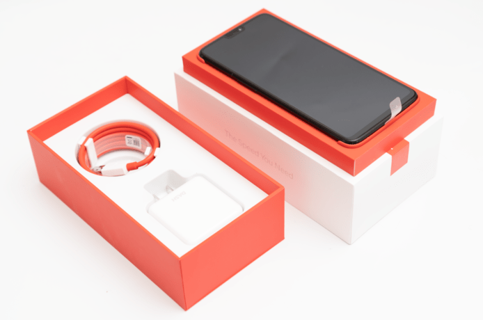OnePlus 6 水貨到港　平玩Snapdragon 845