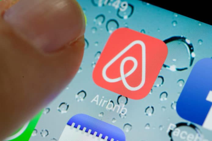 夥拍地產公司  Airbnb 巴黎尋找合法房源