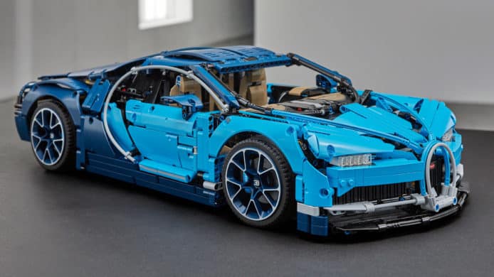 【有片睇】Lego Technic Bugatti Chiron 超跑登場    像真度高+機關位多