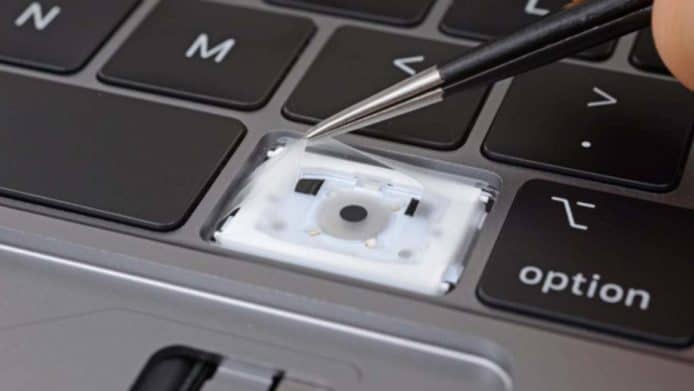 Apple 新 MacBook Pro 改良鍵盤加入超薄矽膠層　降噪音兼防塵？