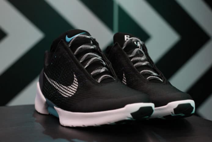 Nike 明年推第二代自動綁帶運動鞋   售價進一步下調