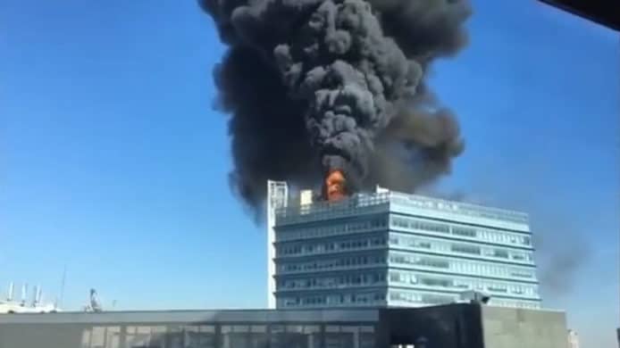 【有片睇】Google 北京辦公大樓突然起火　分析指起火原因別有內情？