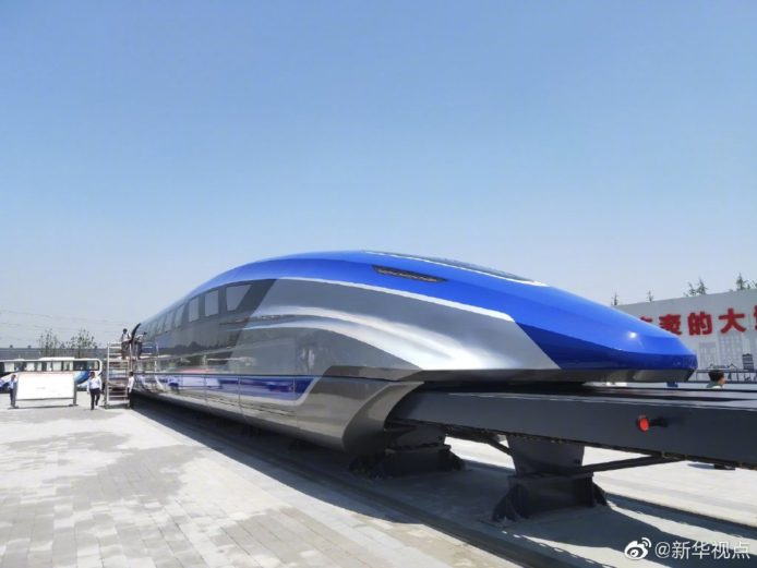 中國高速磁浮列車樣板青島現身   最高時速達 600 公里