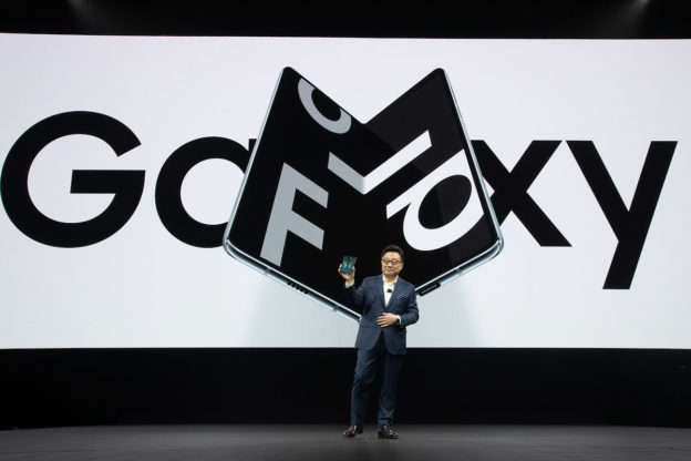 Samsung Galaxy Fold 傳將於 7 月上市　改進設計修正各種問題