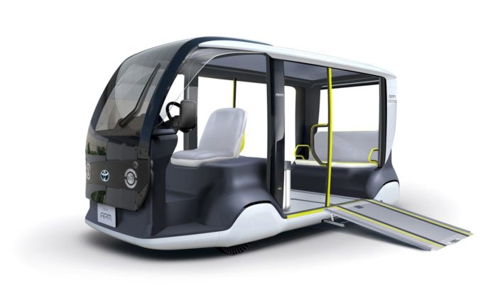 Toyota 展出 2020 東京奧運電動接駁巴士