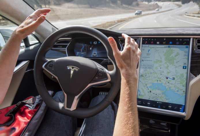 Tesla 起訴前華裔工程師偷取自動駕駛機密 　小鵬汽車否認違規