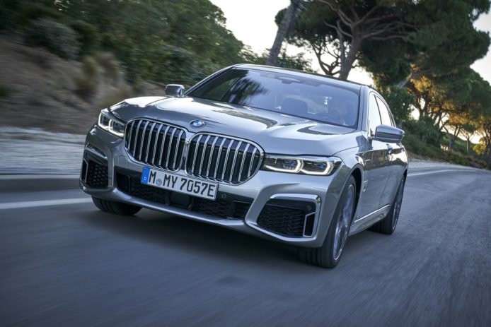 BMW 7 系將推純電動版   續航距離將達 700 公里
