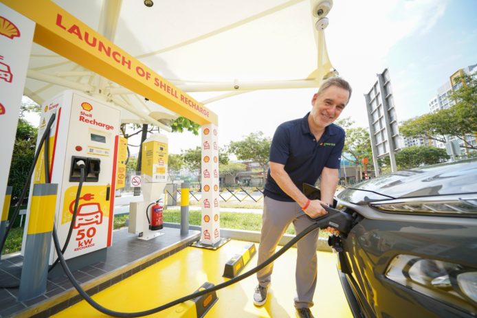 應對油站業務轉變   Shell 新加坡充電站啟用