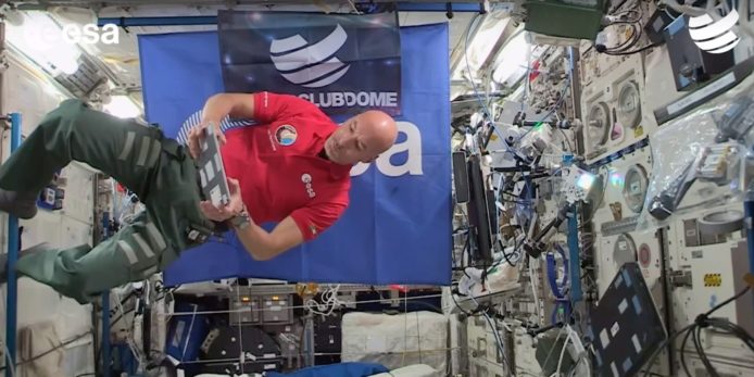 太空人靠 iPad 軟件   變身 DJ 國際太空站直播打碟