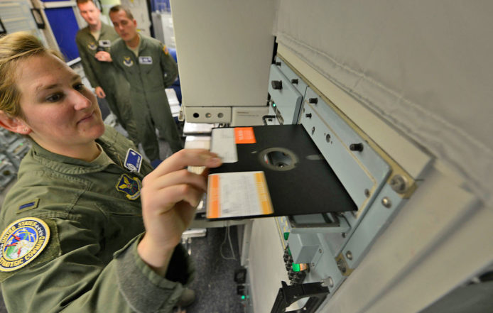 美軍棄用8吋大磁碟以傳送核部隊指令