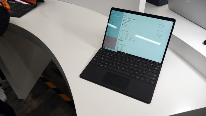 【評測】Microsoft Surface Pro X　Mic 記首部 ARM 筆電  超省電 + 支援 Windows 程式