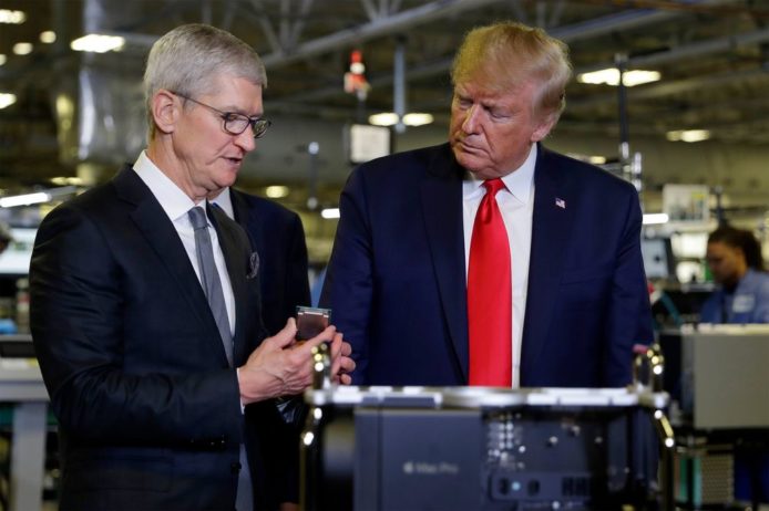 特朗普到 Apple 美國工場視察　指有意豁免其中國進口關稅