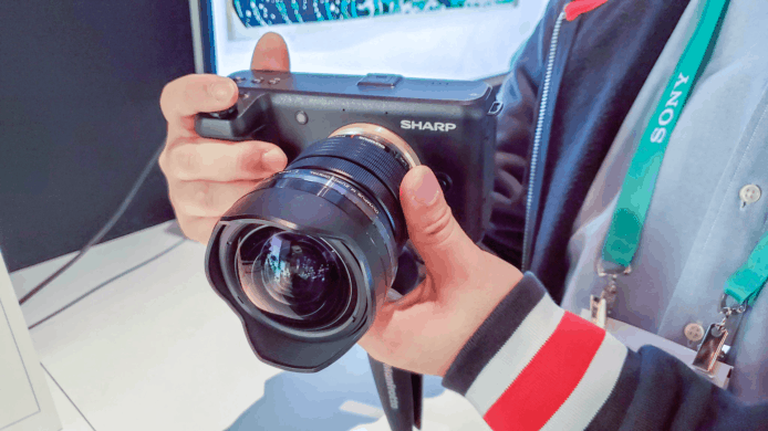 【CES 2020】Sharp 首部 8K 相機    可拍攝 8K 30fps 200Mbps 影片