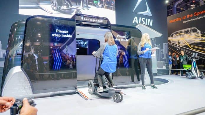 【CES 2020】Aisin i-mobility TYPE-C20  無人駕駛交通工具接載用戶