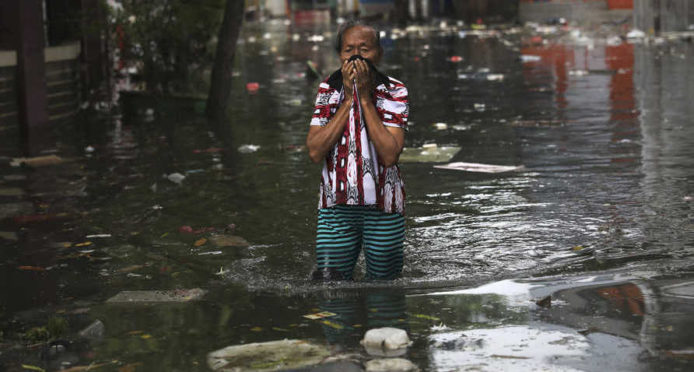 印尼雅加達洪水泛濫   死亡人數超過66人
