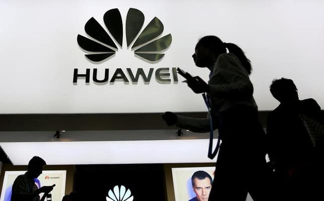 https://cdn.unwire.hk/wp-content/uploads/2020/02/645x400-huawei-hit-with-new-us-charges-of-trade-secrets-theft-1581619172653.jpg