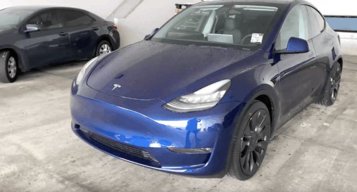 【有片睇】Tesla Model Y 正式交付  網民秀新車靚相靚片
